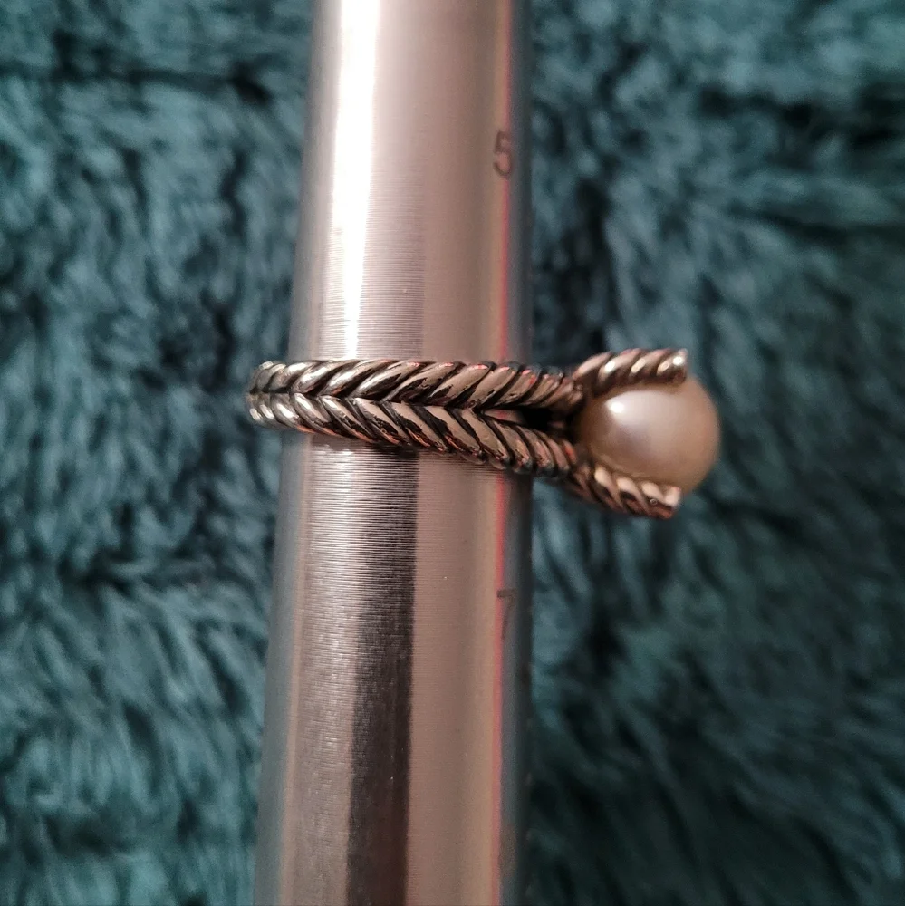 David Yurman Sterling Silver Pearl Ring With Diamonds - Picture 7 of 10
